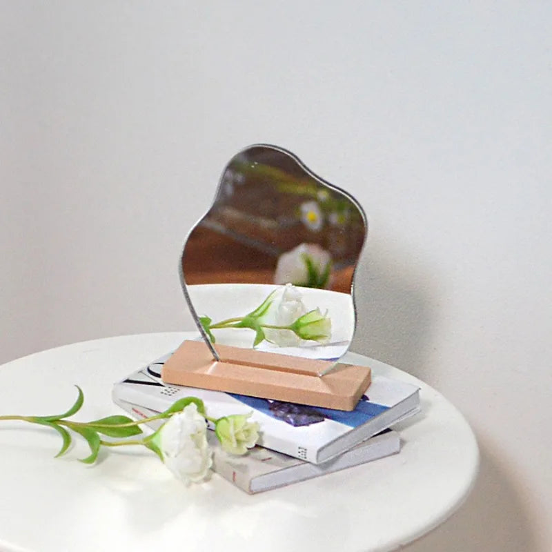 1:12 1:6 Mini Desktop Mirror Dresser Makeup Mirror Model Dollhouse Miniature Scale Home Decor Decoration Doll Accessories Crafts