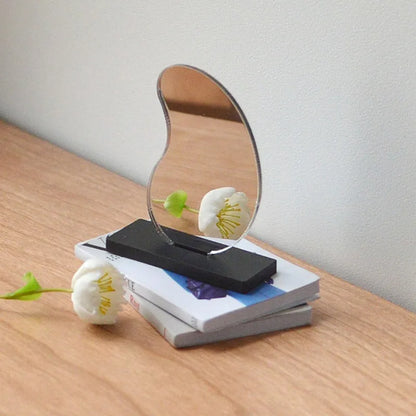 1:12 1:6 Mini Desktop Mirror Dresser Makeup Mirror Model Dollhouse Miniature Scale Home Decor Decoration Doll Accessories Crafts